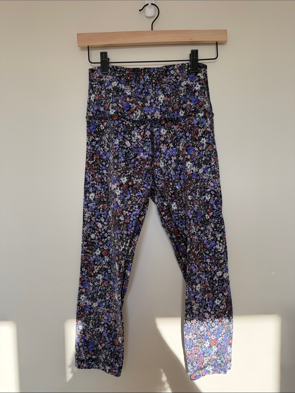 Lululemon align cropped- Purple Multi floral
